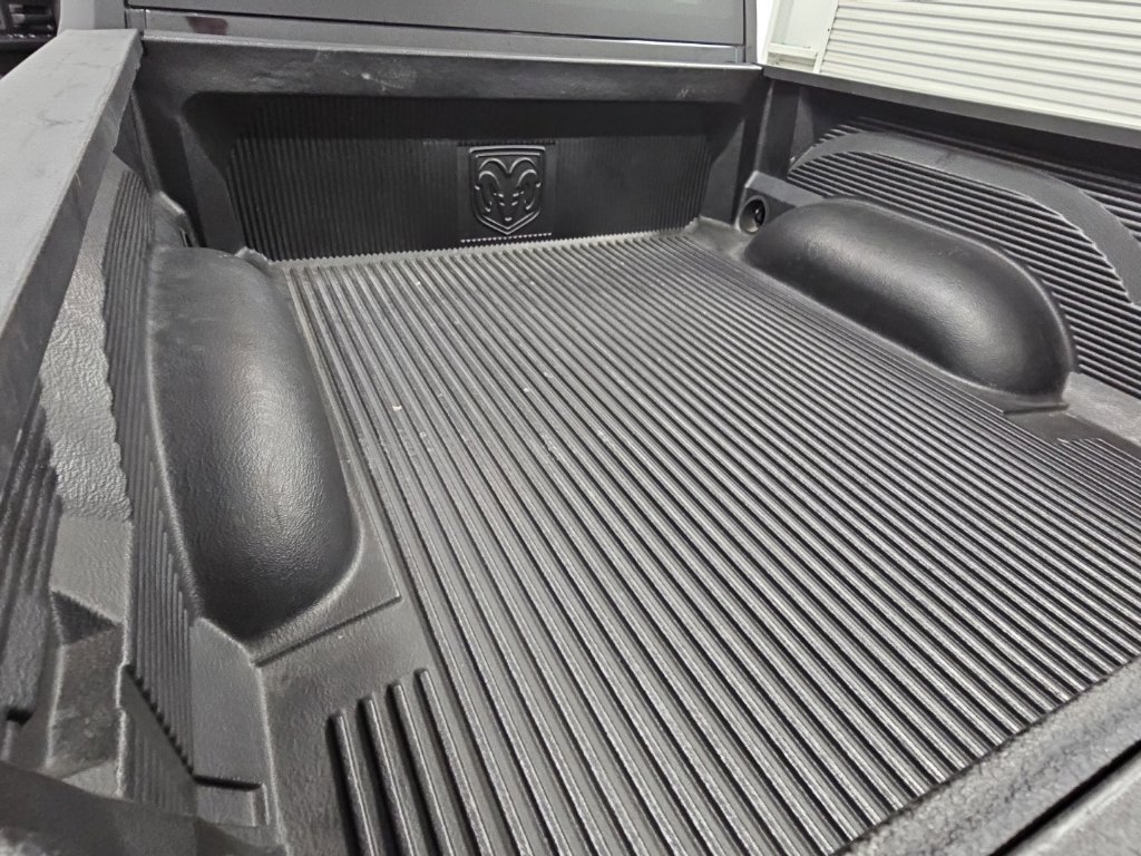 Used 2019 RAM 1500 Tradesman w/ Tradesman SXT Package AWD/4WD image 31