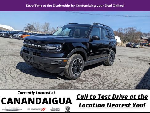 Used 2024 Ford Bronco Sport Outer Banks w/ Tech Package image 5