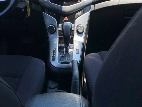 Used 2013 Chevrolet Cruze LT image 18