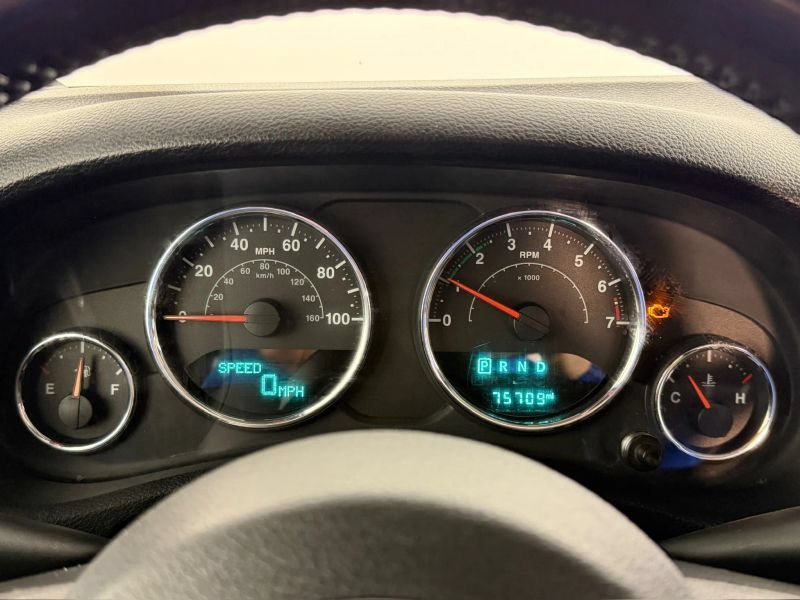Used 2018 Jeep Wrangler Unlimited Rubicon w/ Connectivity Group AWD/4WD image 90