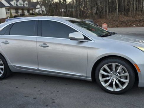 Used 2016 Cadillac XTS Luxury image 4