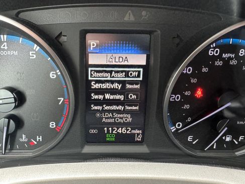 Used 2018 Toyota RAV4 LE w/ Carpet Mat Package FWD image 26