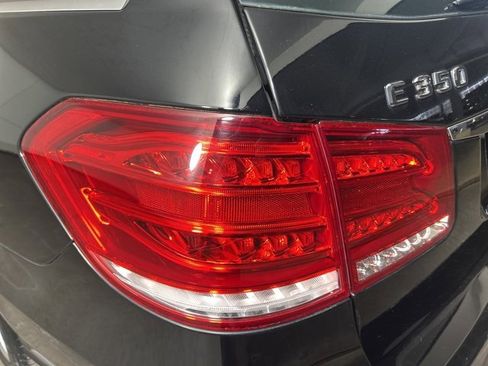 Used 2014 Mercedes-Benz E 350 4MATIC Wagon image 29