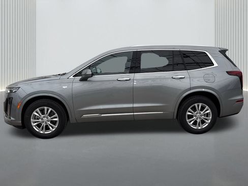 New 2025 Cadillac XT6 Luxury image 8