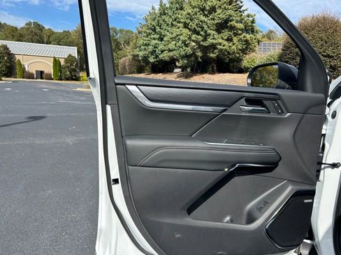 New 2026 GMC Acadia Elevation image 55