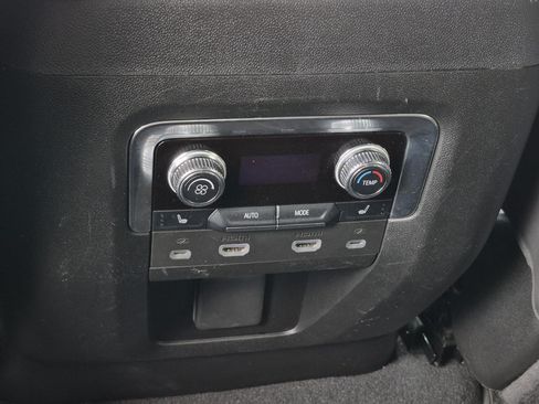 Certified 2024 GMC Yukon Denali Ultimate AWD/4WD image 19