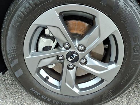 Used 2021 Kia K5 LXS FWD image 11