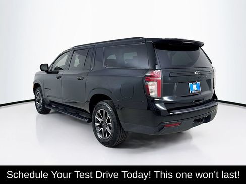 Used 2024 Chevrolet Suburban Z71 AWD/4WD image 5