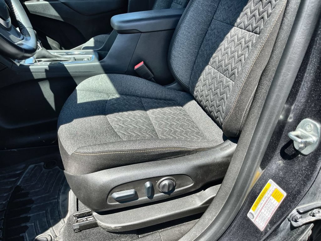 Used 2022 Chevrolet Equinox LT AWD/4WD image 18