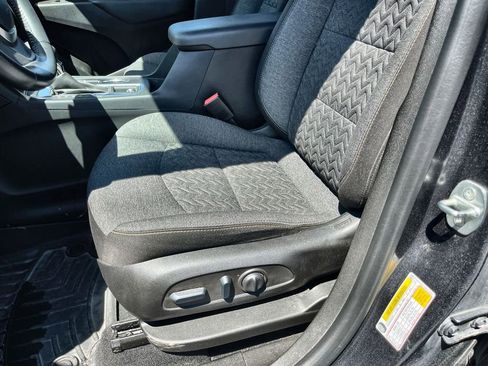 Used 2022 Chevrolet Equinox LT AWD/4WD image 18
