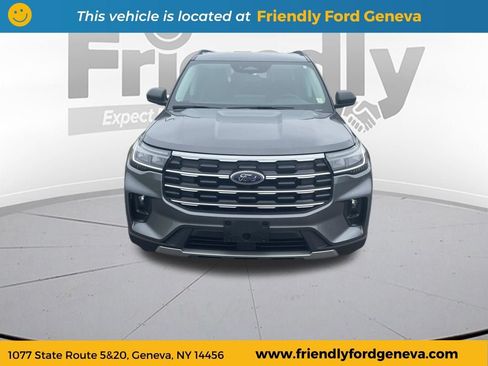 Used 2025 Ford Explorer Active w/ Active Comfort Package AWD/4WD image 2