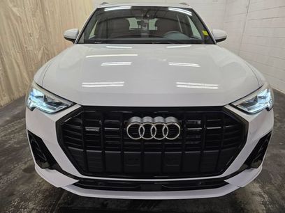 Certified 2025 Audi Q3 2.0T Premium w/ Convenience Plus Package