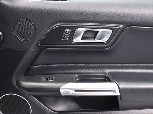 Used 2019 Ford Mustang GT Premium image 17
