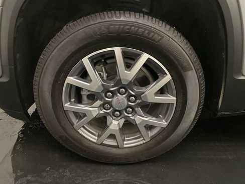 Used 2023 GMC Acadia SLT w/ Preferred Package FWD image 27
