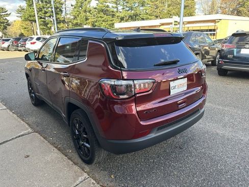 Used 2022 Jeep Compass Altitude w/ Convenience Group image 5