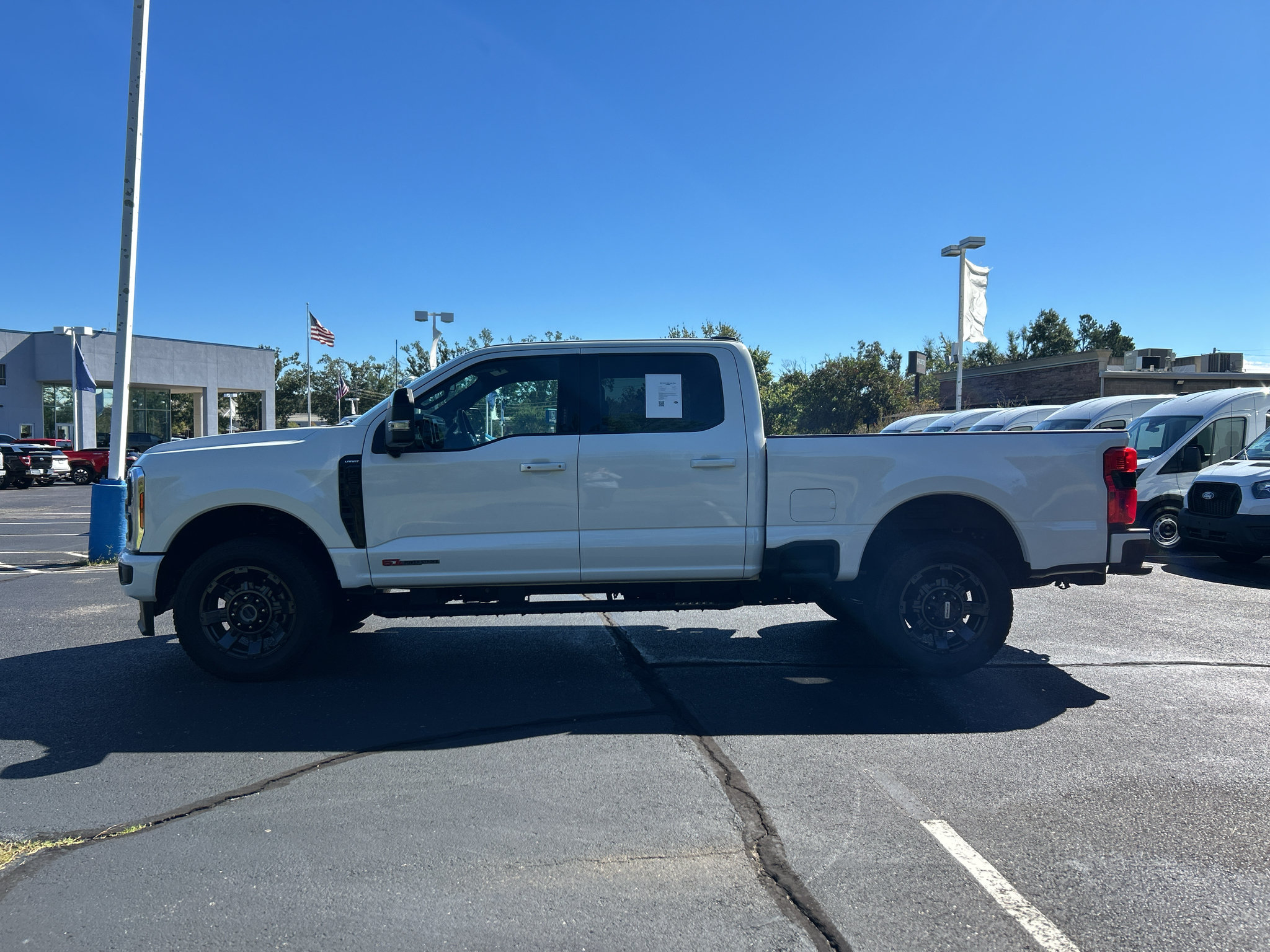Used 2024 Ford F250 Lariat w/ Sport Appearance Package AWD/4WD image 4