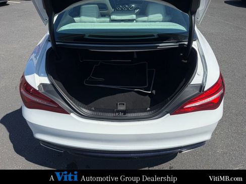 Used 2018 Mercedes-Benz CLA 250 4MATIC image 24
