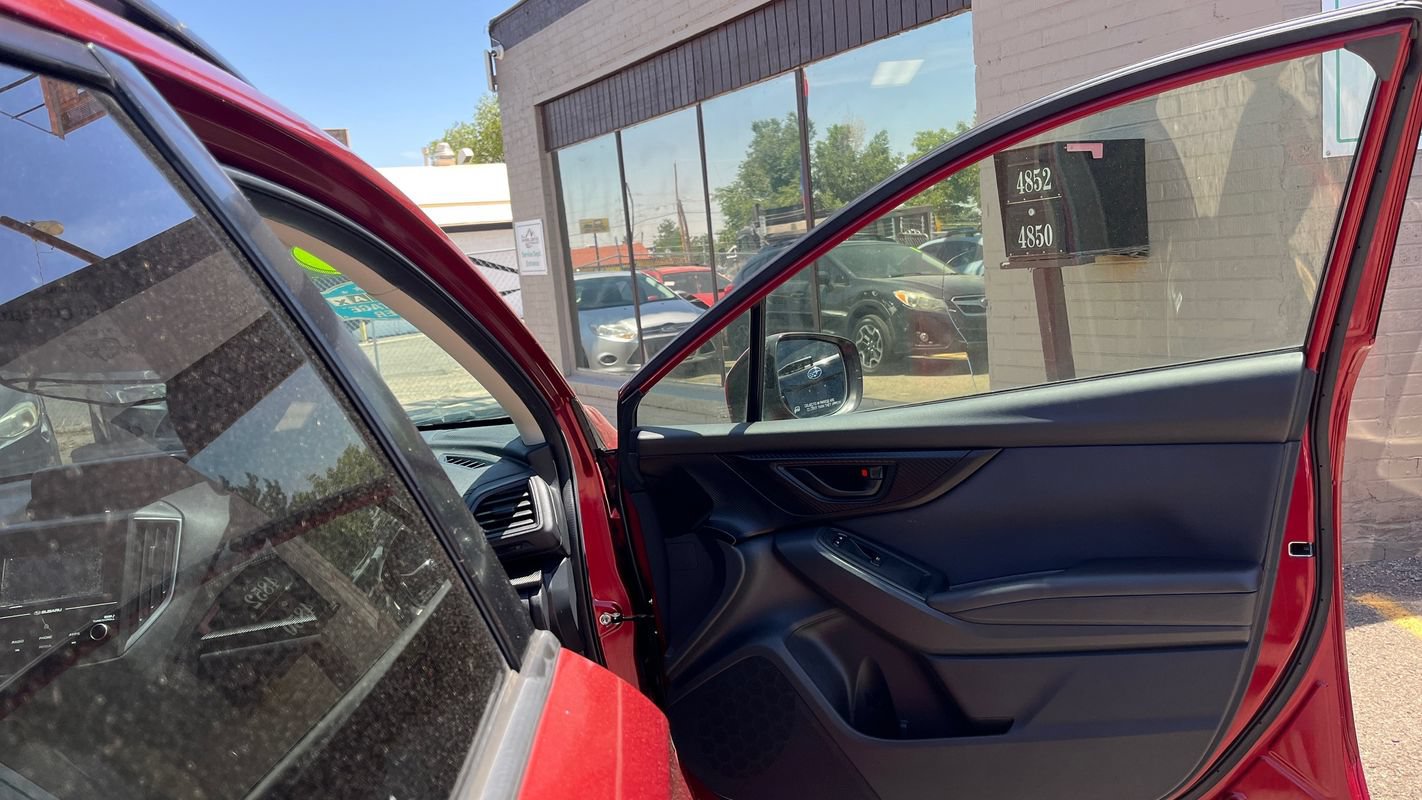 Used 2018 Subaru Crosstrek 2.0i Premium AWD/4WD image 11
