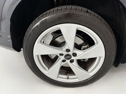 Certified 2025 Audi Q5 Premium Plus w/ Premium Plus image 32