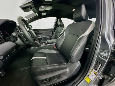 Certified 2025 Toyota Camry SE AWD/4WD image 20