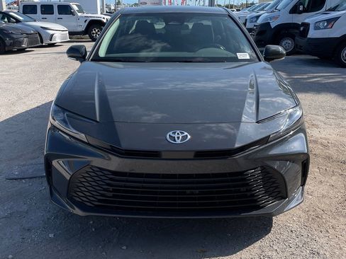 Used 2025 Toyota Camry LE image 2