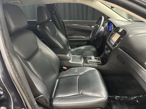 Used 2015 Chrysler 300 Limited w/ Driver Convenience Group AWD/4WD image 33