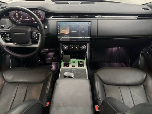 Used 2023 Land Rover Range Rover Long Wheelbase SE AWD/4WD image 2