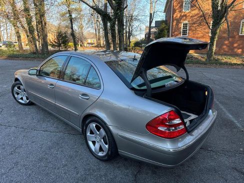 Used 2006 Mercedes-Benz E 500 Sedan image 14