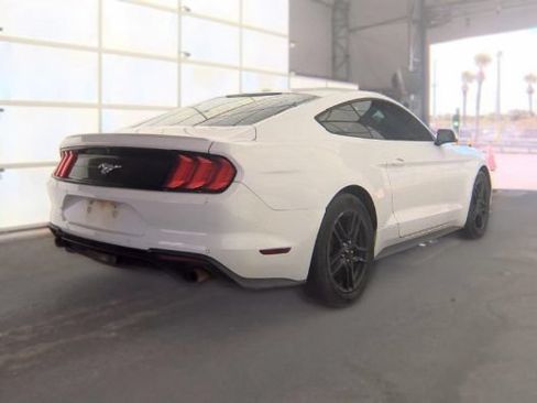Used 2019 Ford Mustang Premium RWD image 4