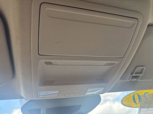 Used 2020 Ford Escape SE image 38