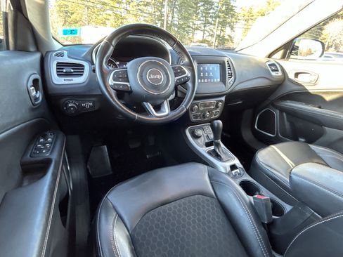 Used 2020 Jeep Compass Latitude AWD/4WD image 10