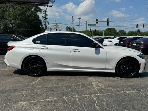 Used 2022 BMW 330i Sedan w/ M Sport Package RWD image 10