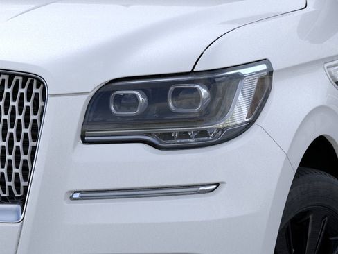 New 2023 Lincoln Navigator L Reserve AWD/4WD image 18