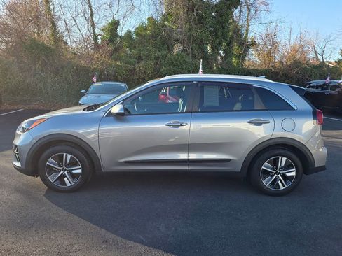 Used 2022 Kia Niro LXS image 4
