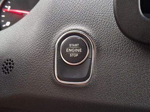 Used 2025 Mercedes-Benz Sprinter 2500 image 24