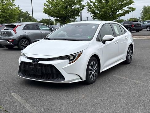 Used 2022 Toyota Corolla LE FWD image 5