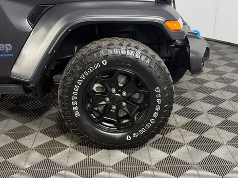 Used 2023 Jeep Wrangler Unlimited w/ Cold Weather Group AWD/4WD image 12