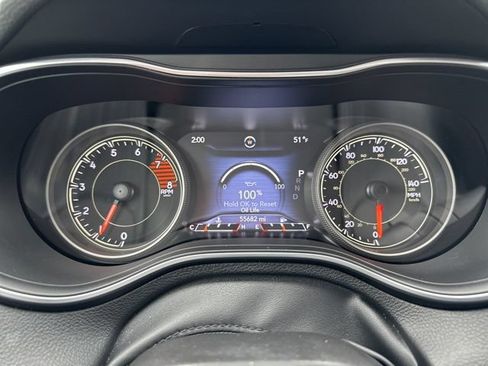 Used 2021 Jeep Cherokee Latitude Lux w/ Comfort/Convenience Group AWD/4WD image 31