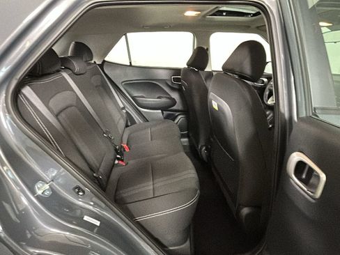Used 2026 Hyundai Venue SEL FWD image 30