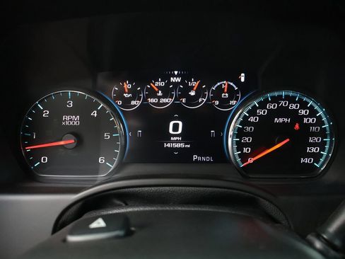 Used 2018 GMC Yukon Denali w/ Open Road Package AWD/4WD image 39