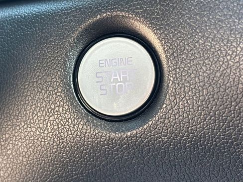 New 2026 Kia Sorento S w/ S Panoramic Sunroof Package image 24