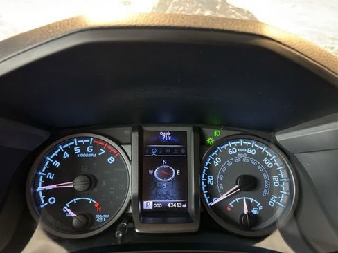 Used 2021 Toyota Tacoma TRD Pro image 96