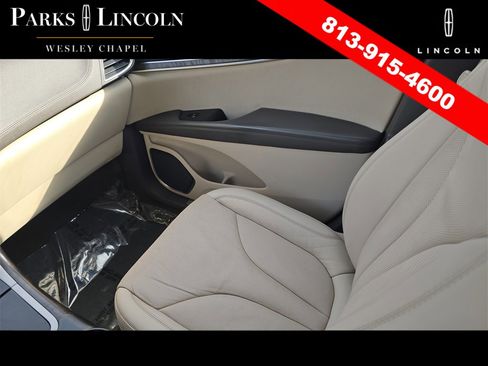 Used 2019 Lincoln Nautilus Reserve image 14