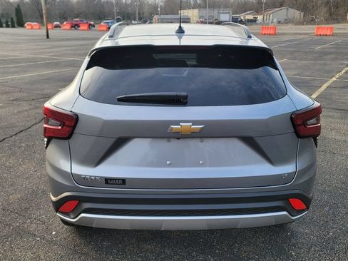 New 2026 Chevrolet Trax LT FWD image 10
