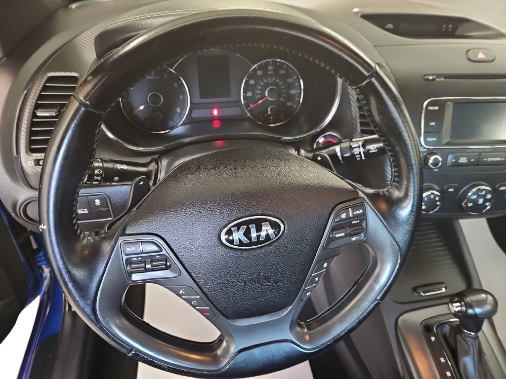 Used 2015 Kia Forte Koup SX FWD image 12