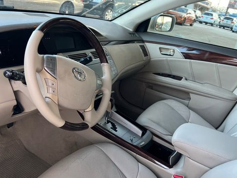 Used 2008 Toyota Avalon XLS image 7