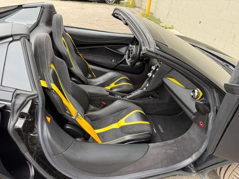 Used 2022 McLaren 720S Performance RWD image 35