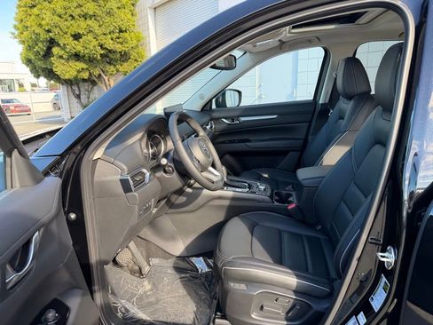 New 2025 MAZDA CX-5 AWD 2.5 S w/ Preferred Package image 15