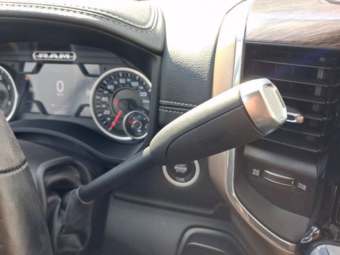 Used 2019 RAM 2500 Laramie AWD/4WD image 14