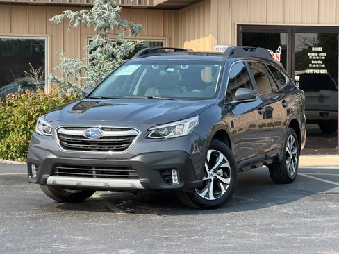 Used 2020 Subaru Outback Limited w/ Popular Package #2 AWD/4WD image 2